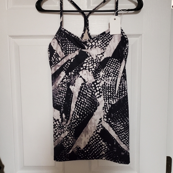 Lululemon Power Y Tank - Picture 2 of 7